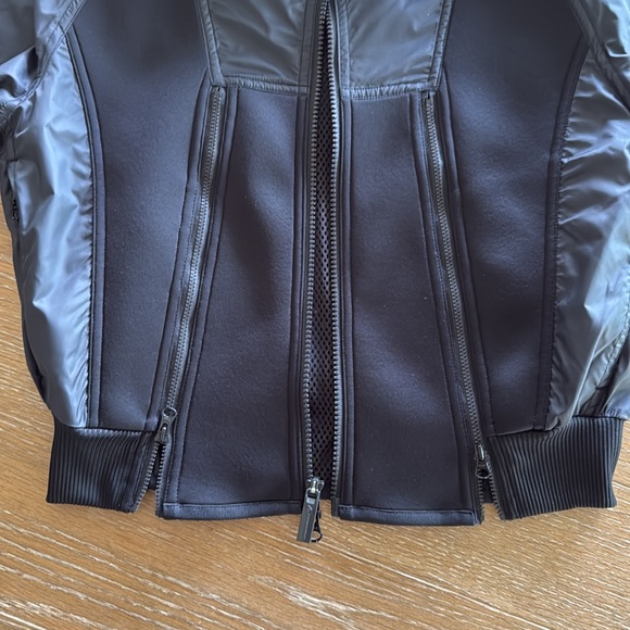 Adidas/Stella McCartney black nylon jacket Size XS - Picture 4 of 7